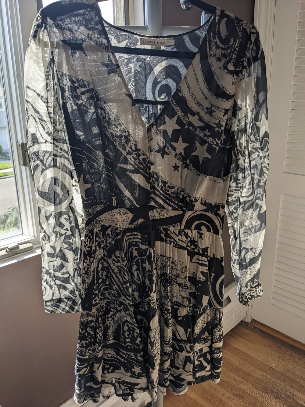 Black & White Printed Long Sleeve Dress